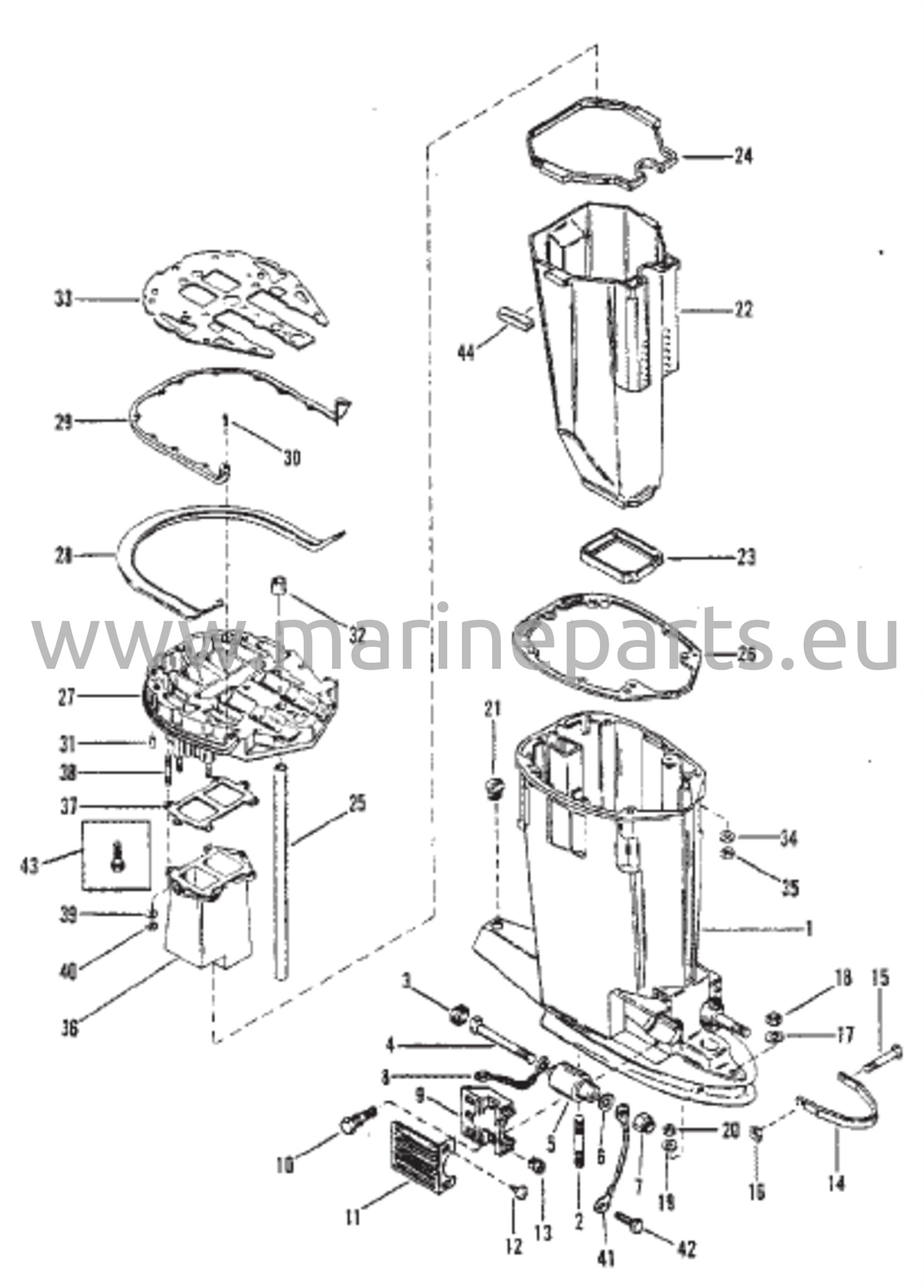 Vetoakselin kotelo ja pakoputki