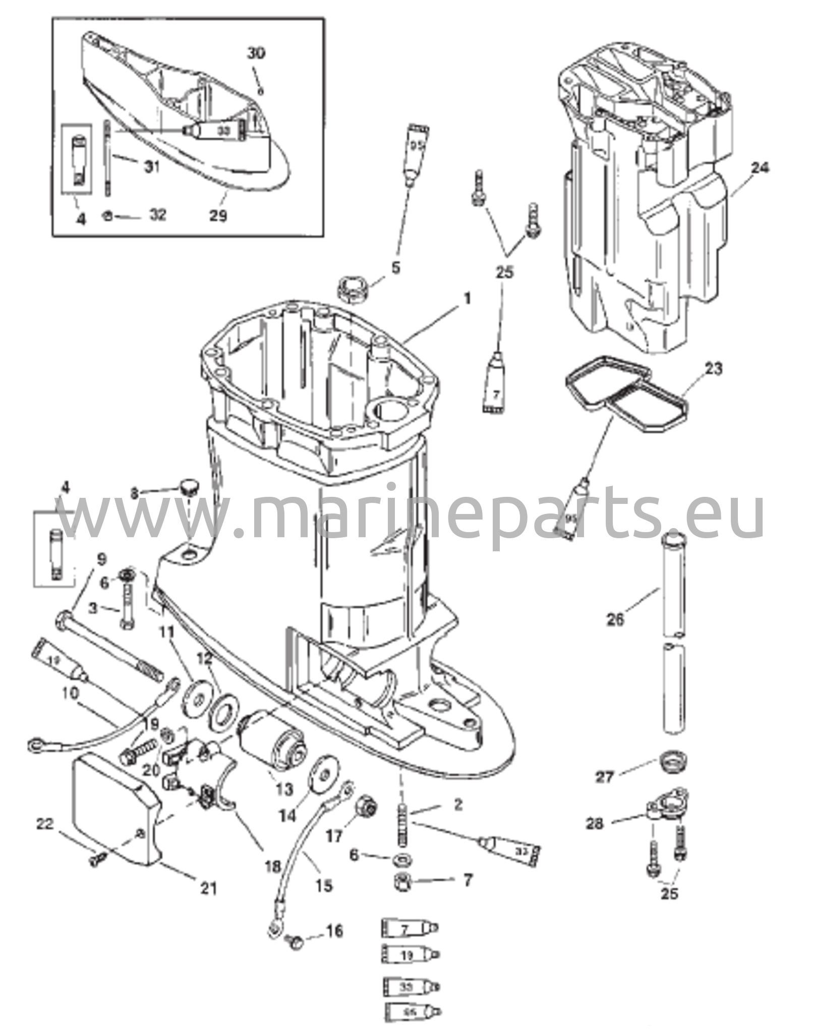 Voimansiirron kotelo ja pakoputki