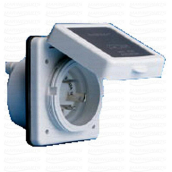 Polükarbonaadist pistik 16 A 220 V